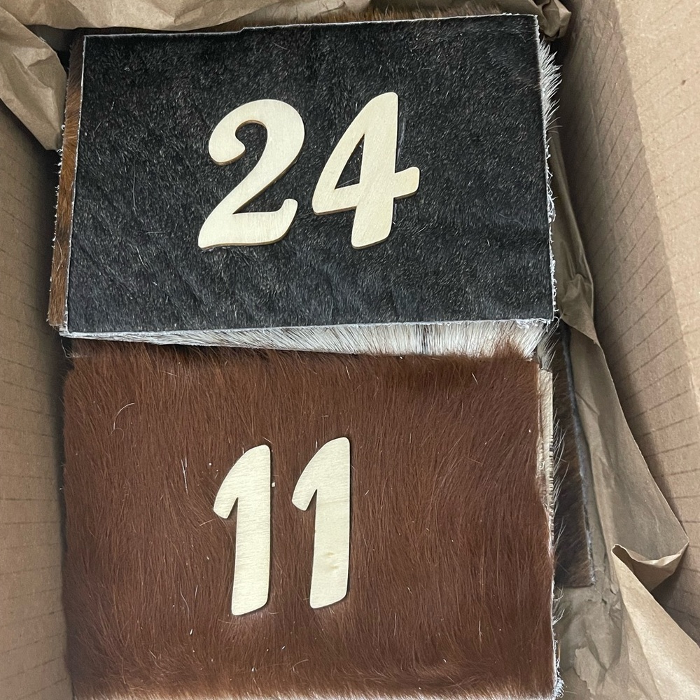Genuine cowhide table numbers with stands 1-24